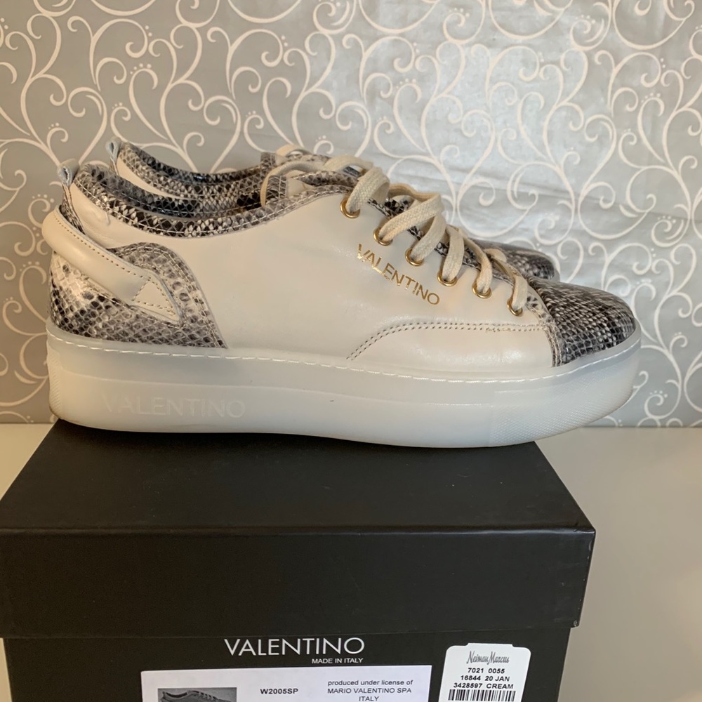 Valentino Dalia Sneaker 10